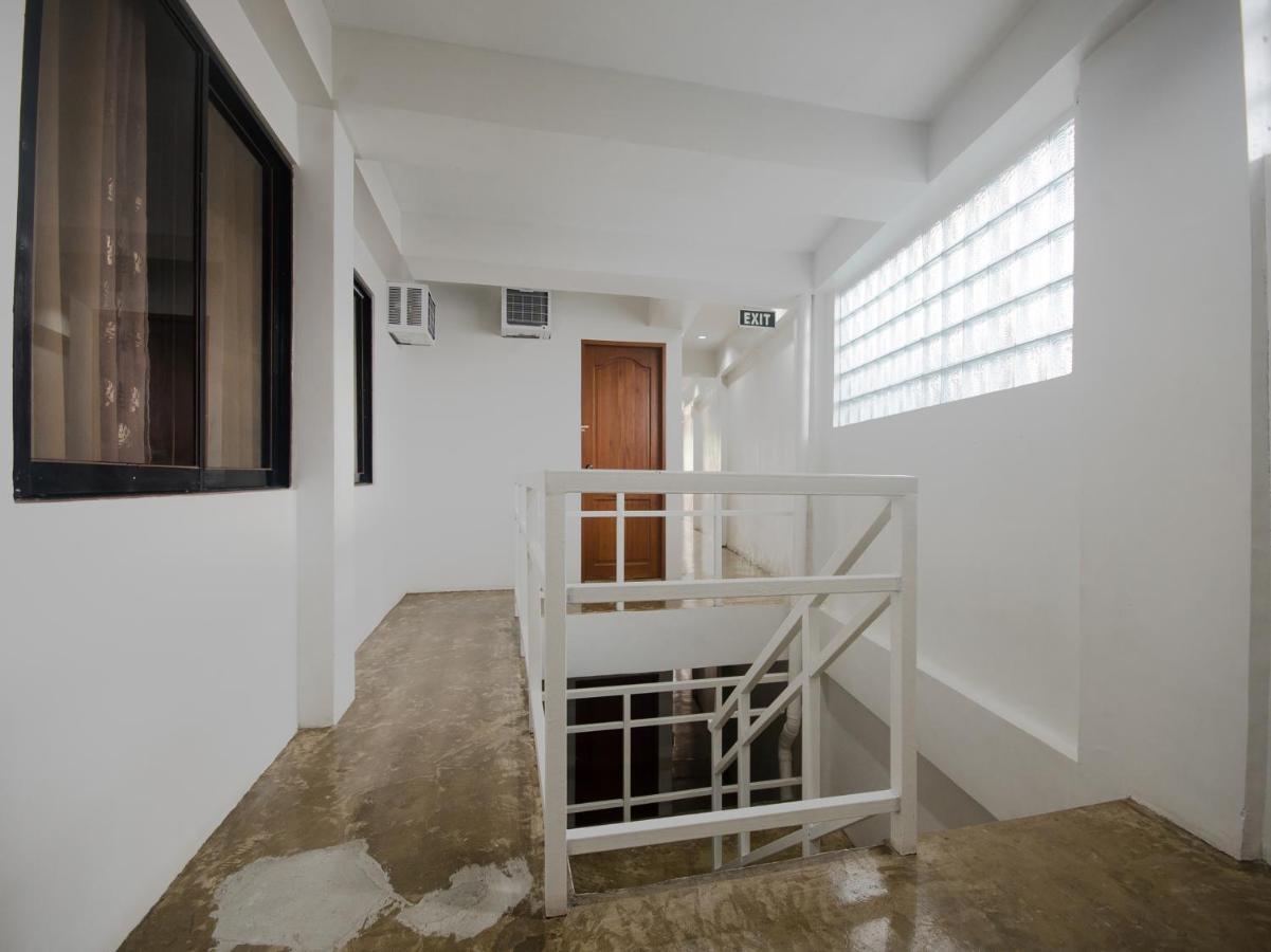Gplace Hotel Cebu Екстериор снимка