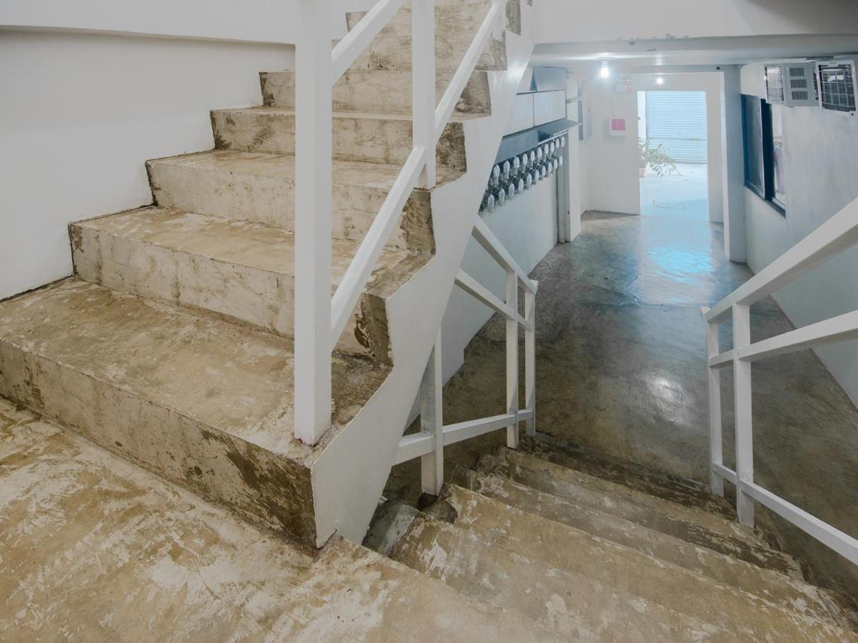 Gplace Hotel Cebu Екстериор снимка