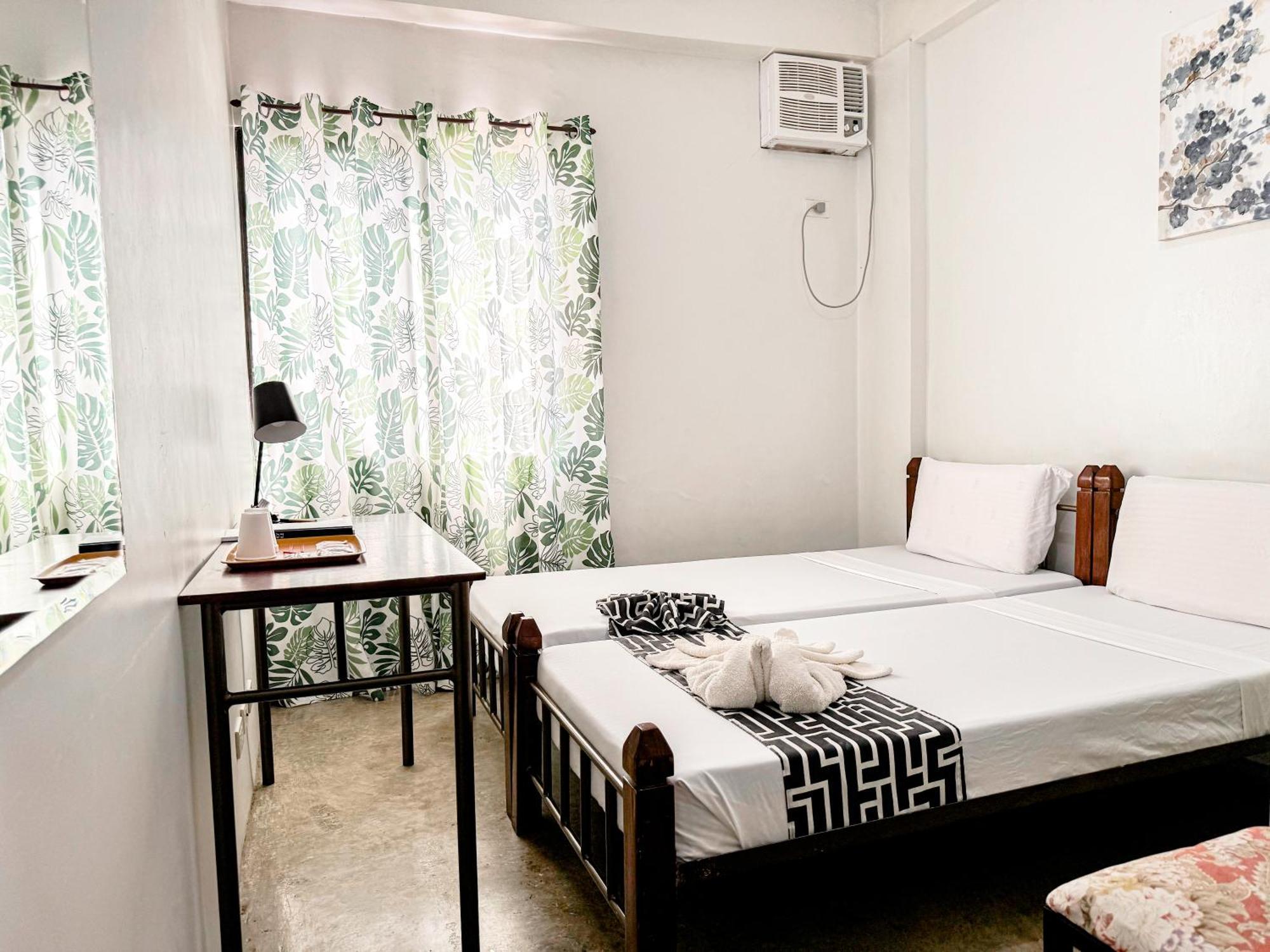 Gplace Hotel Cebu Екстериор снимка