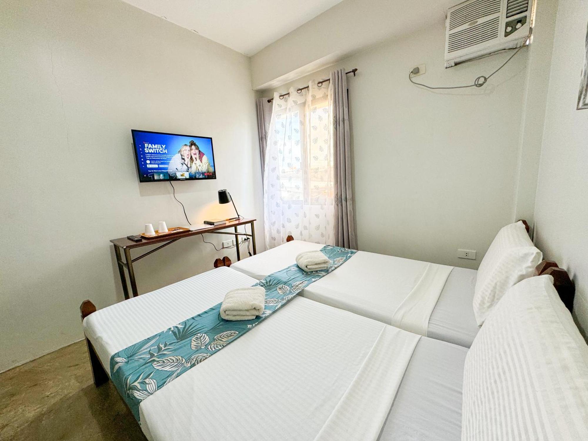 Gplace Hotel Cebu Екстериор снимка