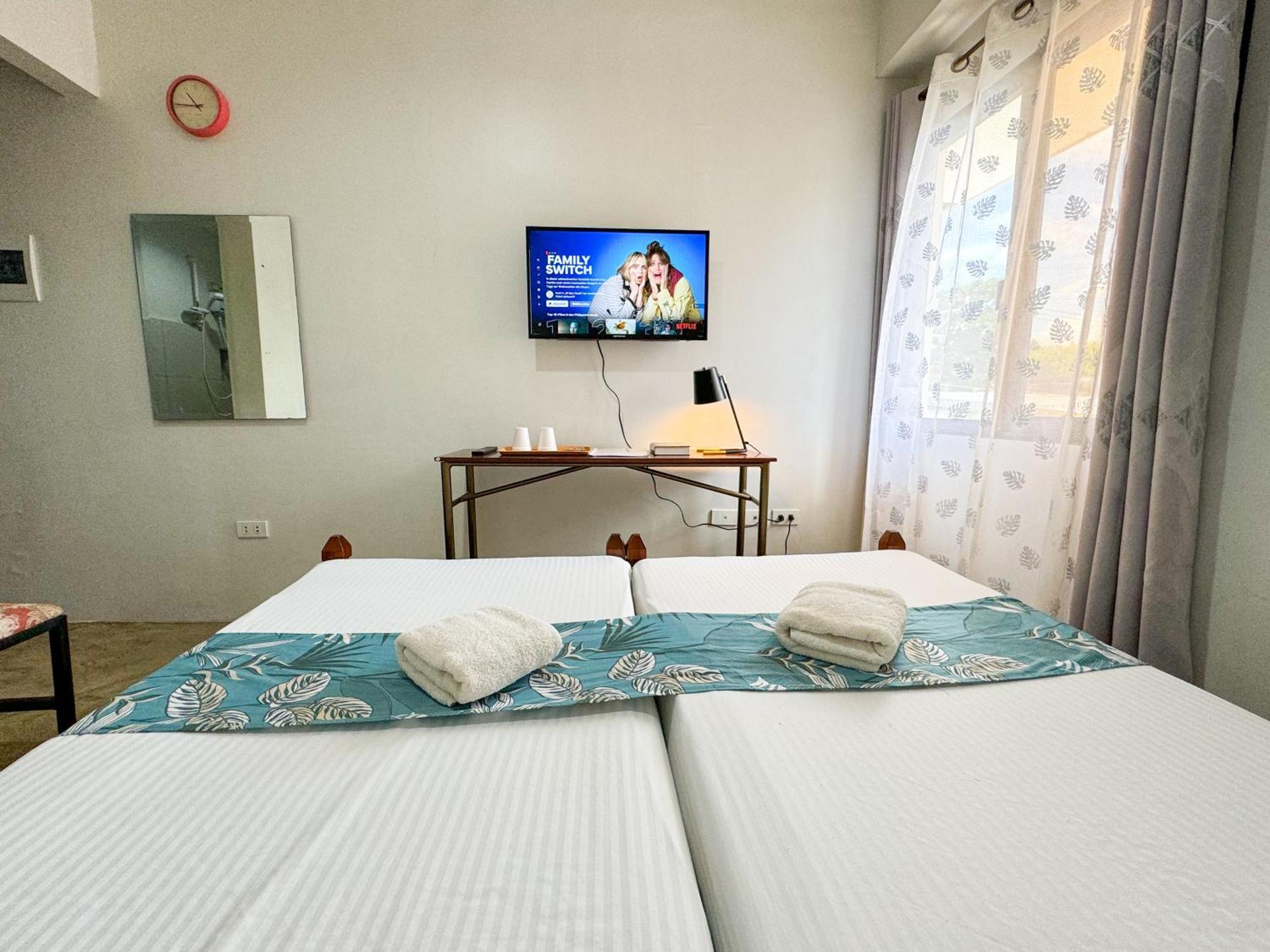 Gplace Hotel Cebu Екстериор снимка